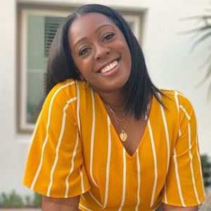 Meet your Posher, Deija